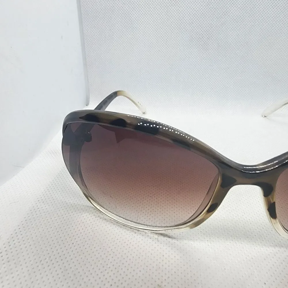 Simply Vera Vera Wang Brown Tortoiseshell Sunglasses